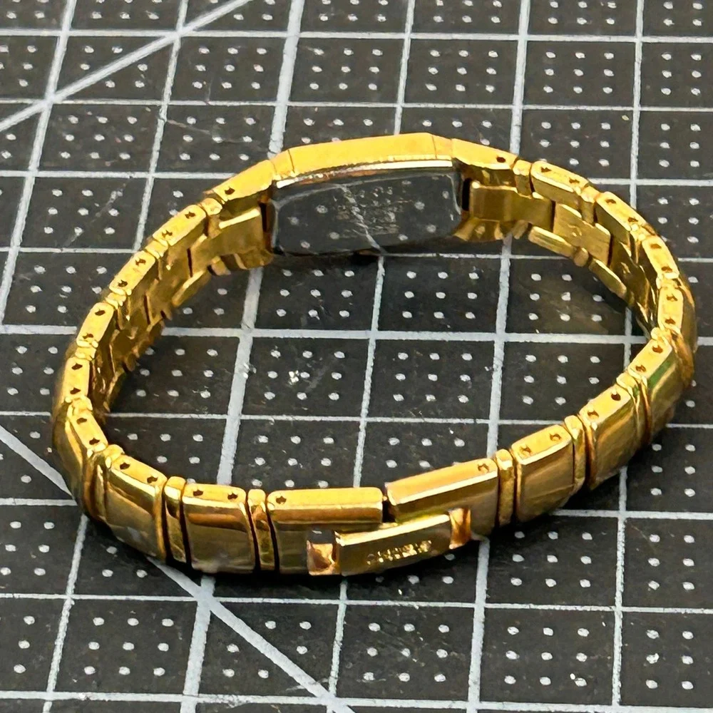 Seiko Ladies Gold Tone‎ Vintage Watch 2Z20-0AB0 Roman Numeral Analog Quartz